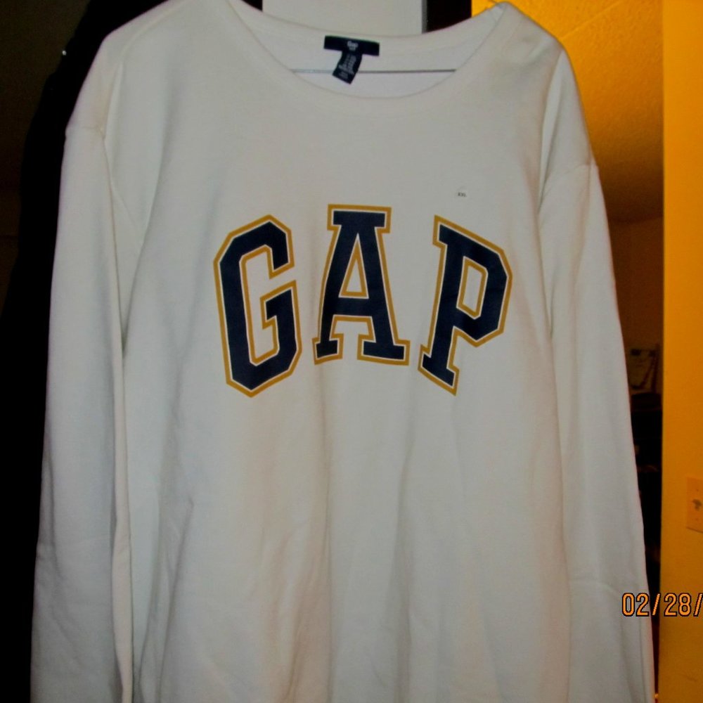 Gap Logo Pullover Sweatshirt